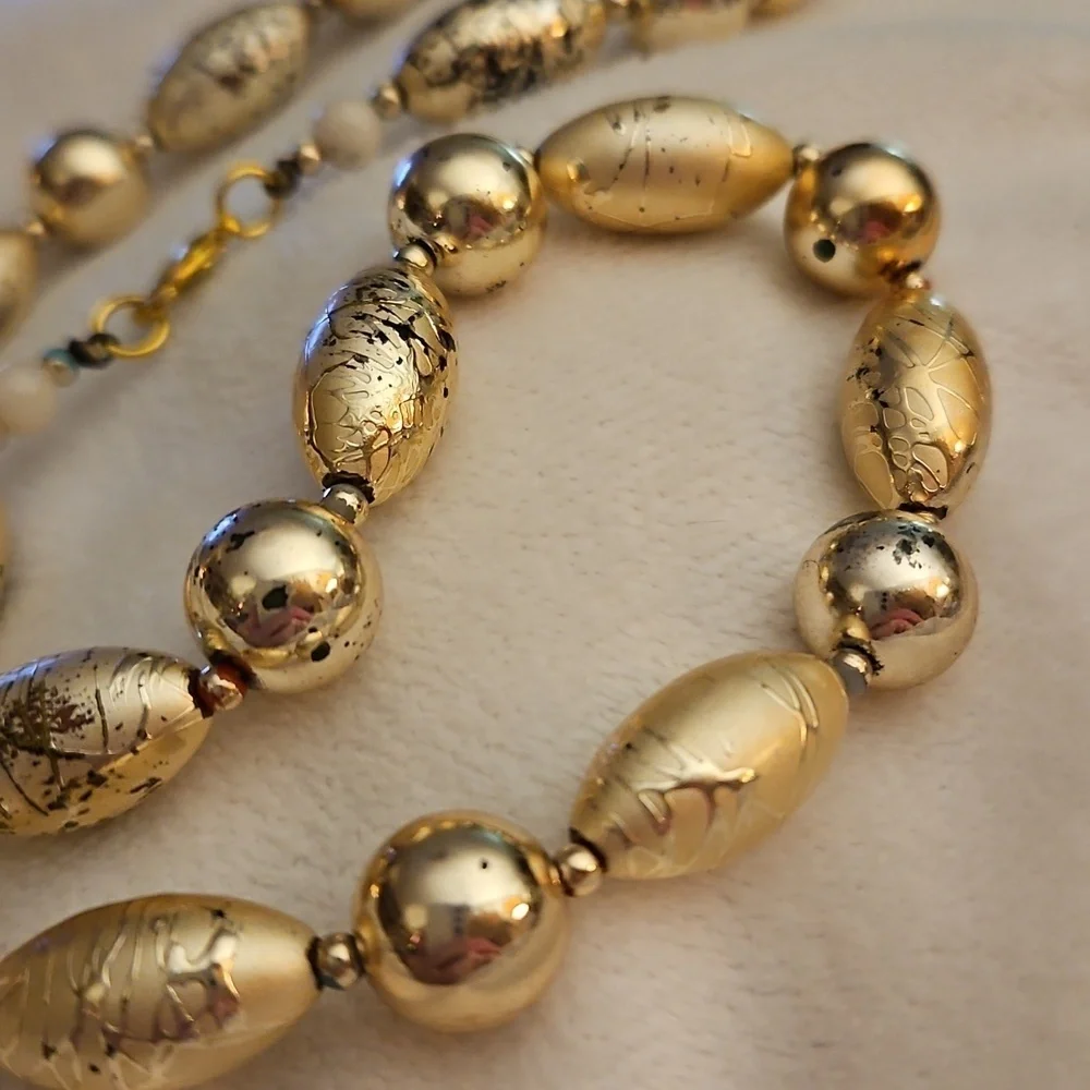 Vintage Estate MCM Gold Splattered Glass Beaded Necklace